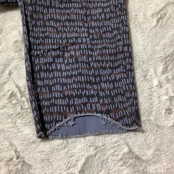 Nwt Royalty printed cropped plus size jeans - Picture 7 of 9